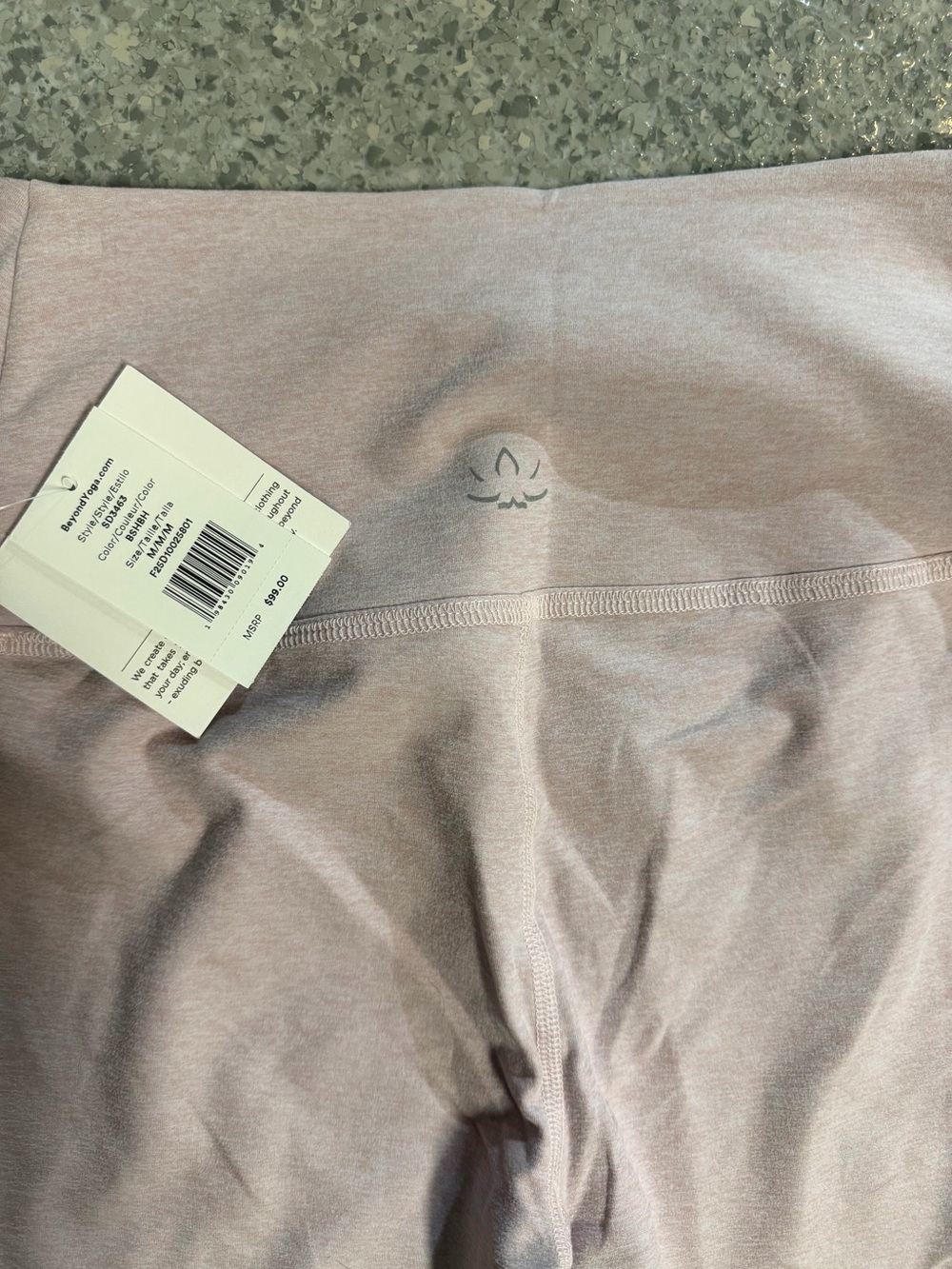 NWT Beyond Yoga At Your Leisure Leggings - Blush Bloom - Medium - Picture 5 of 7
